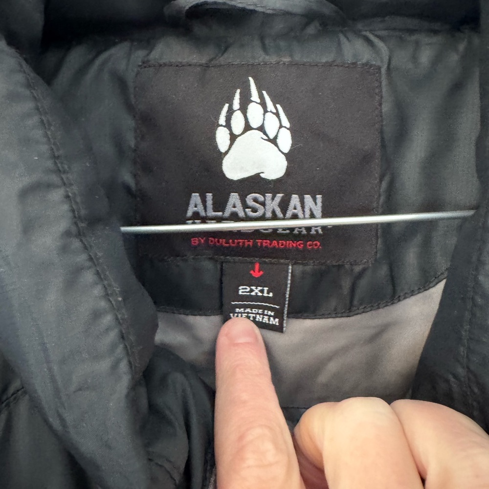 Duluth Trading Co Black Quilted Jacket - Picture 3 of 4